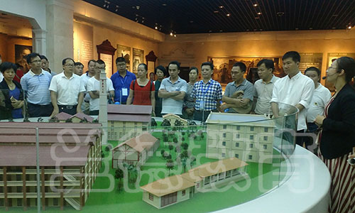 陈嘉庚纪念馆参观.jpg
