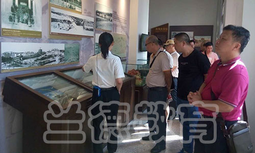 海关博物馆考察.jpg