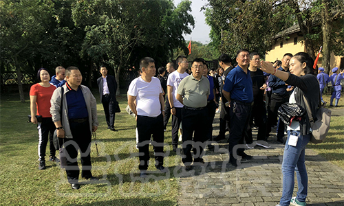 1540448795429330.jpg IMG_5199.jpg