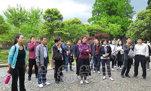 1559718286369390.jpg IMG_20190426_140201.jpg