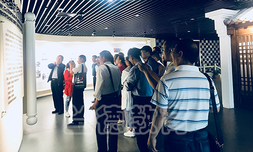 1563260772749801.jpg 00019331天水领导干部改革创新能力培训班5.12-05.18.jpg