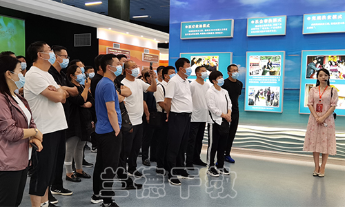 “2020年扶贫干部”培训班（2020060049） (2).jpg