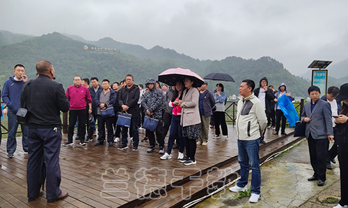 “精准扶贫脱贫与乡村振兴专题”培训班（2020090123） (2).jpg