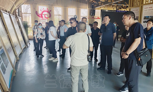 “人大常委会提升代表履职能力学习”考察班（2021030186） (3).jpg