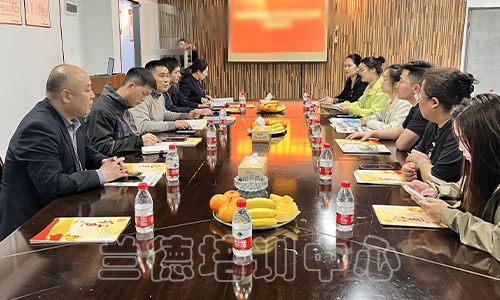 “基层党建专题”培训班（2024220912） (3).jpg