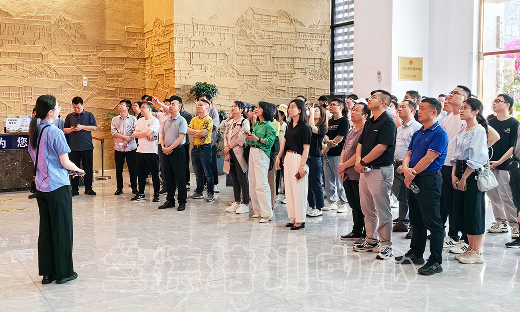 “春季学期干部教育”培训班（2024270940） (1).jpg